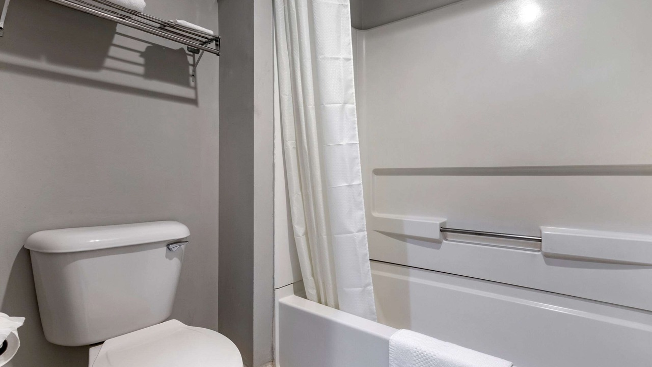 Photo of Bathroom in Russellville