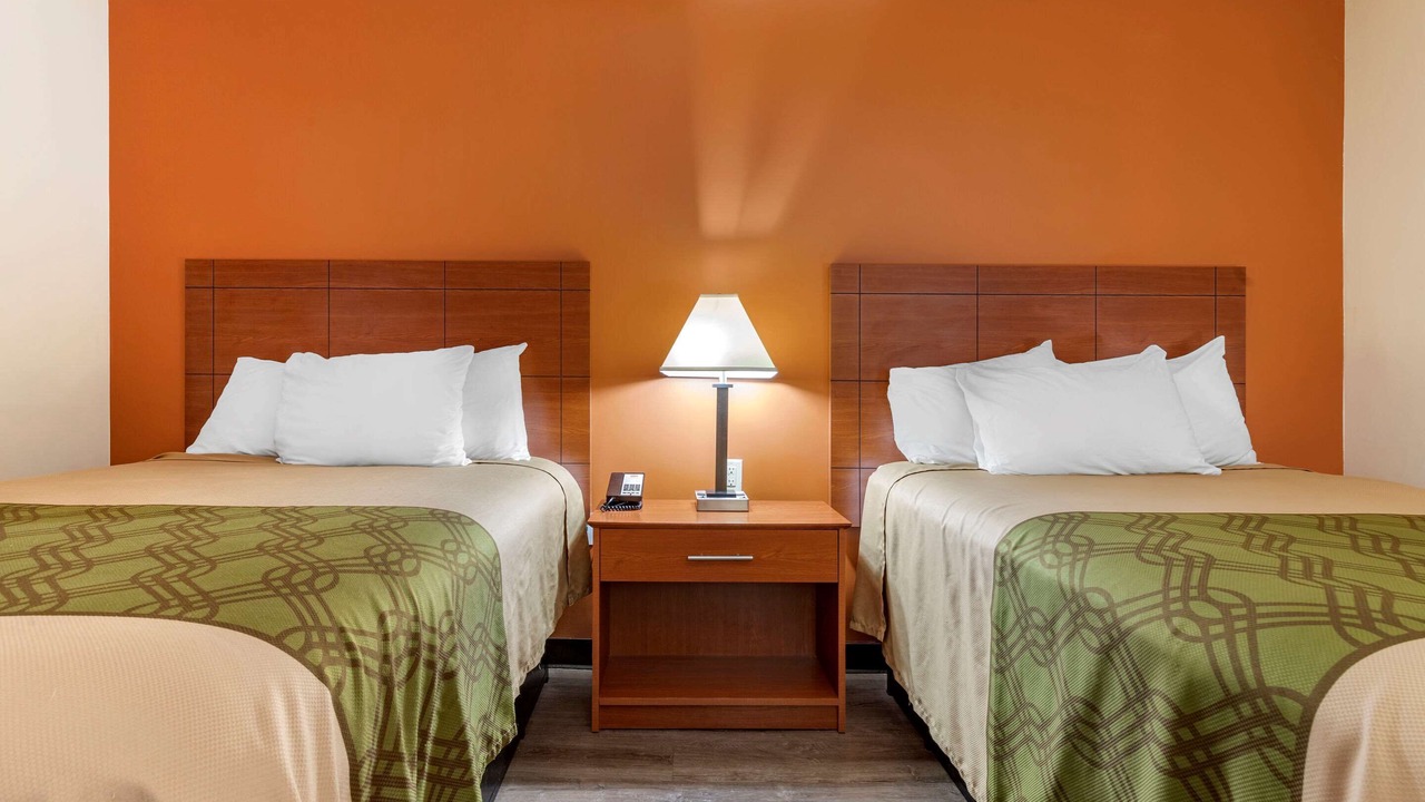 Photo of Bedroom in Russellville