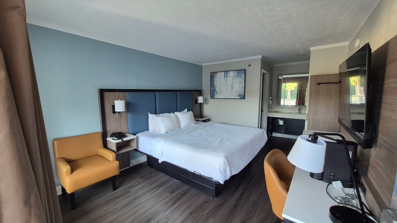 Photo of Bedroom in Pawleys Island