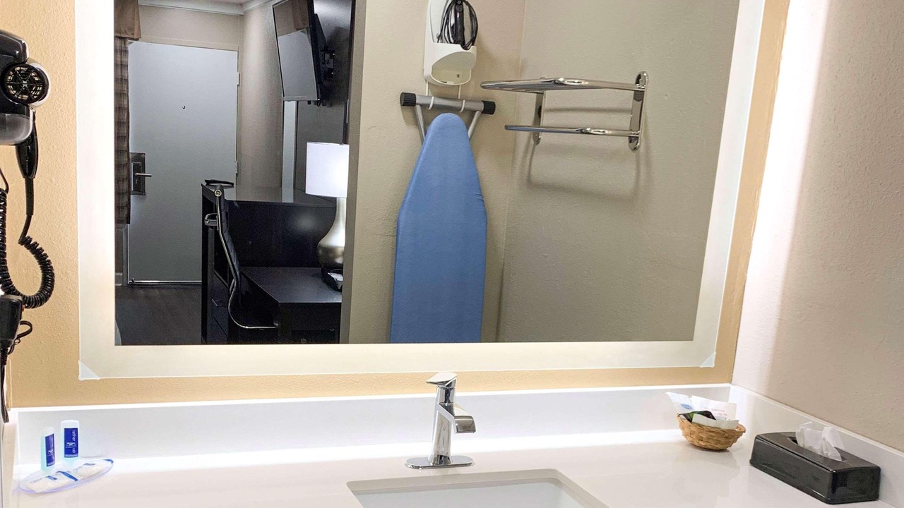 Photo of Bedroom in Pawleys Island