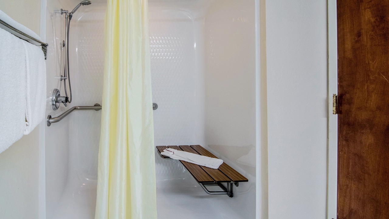 Photo of Bathroom in Cape Fear
