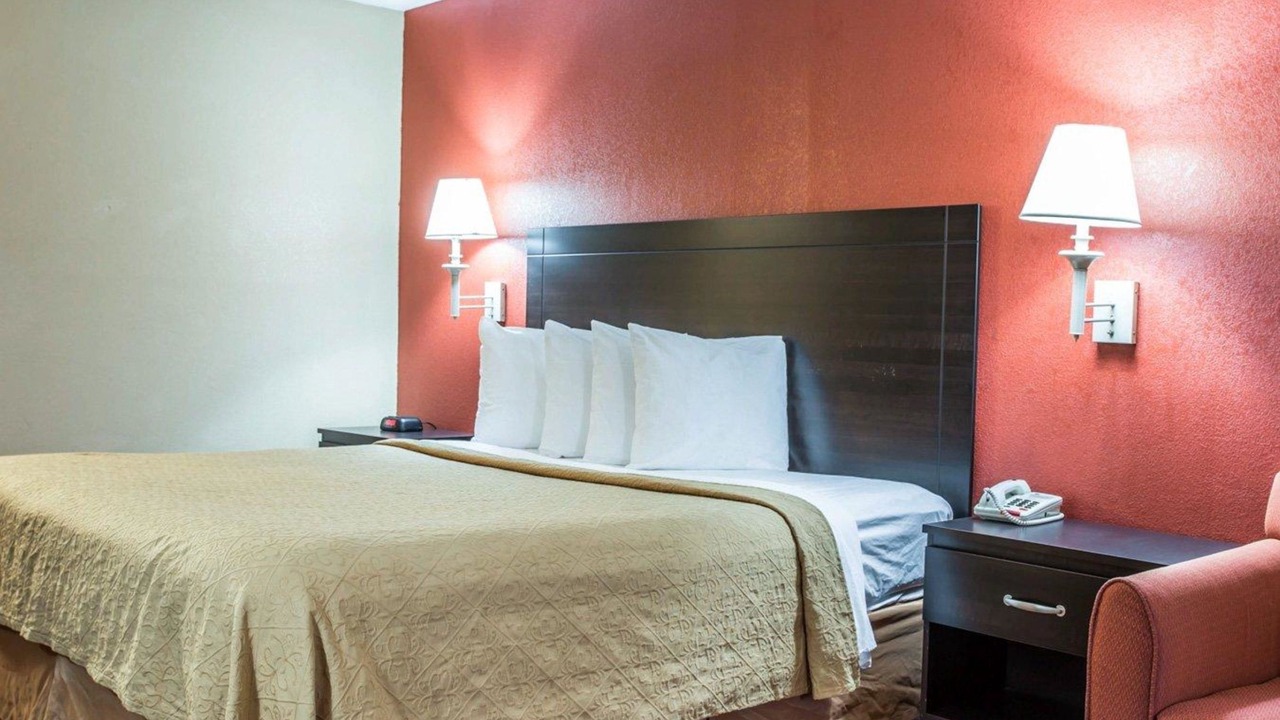Photo of Bedroom in Monroe