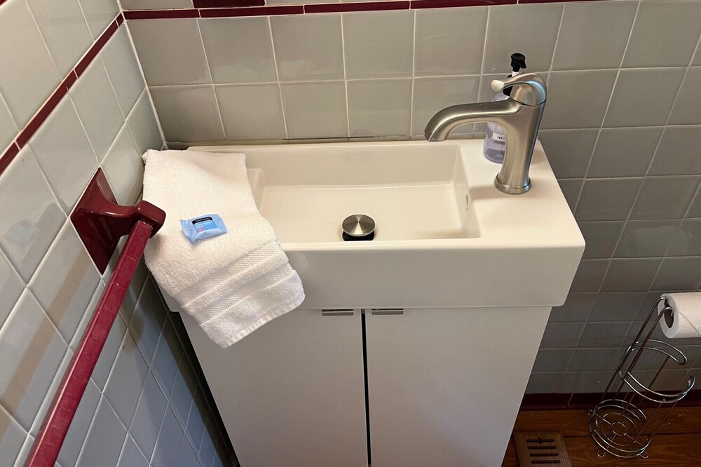 Photo of Bathroom in Steele Creek