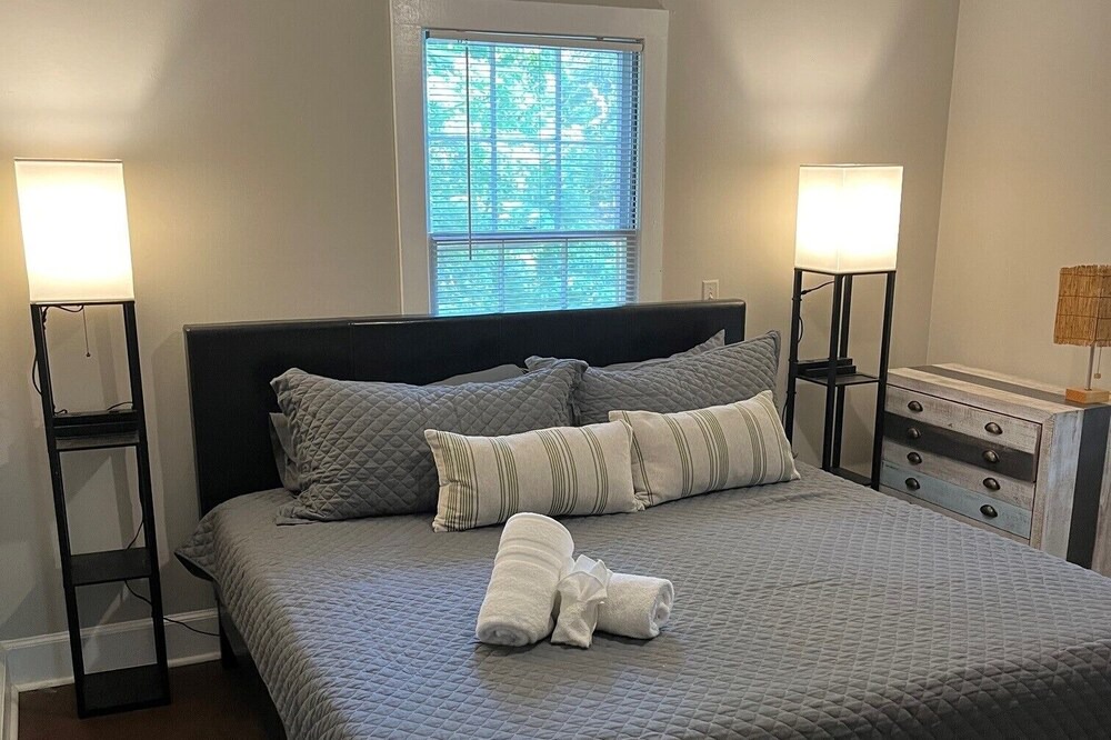 Photo of Bedroom in Steele Creek