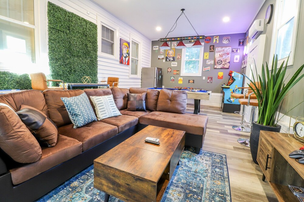 Photo of Livingroom in Greensboro
