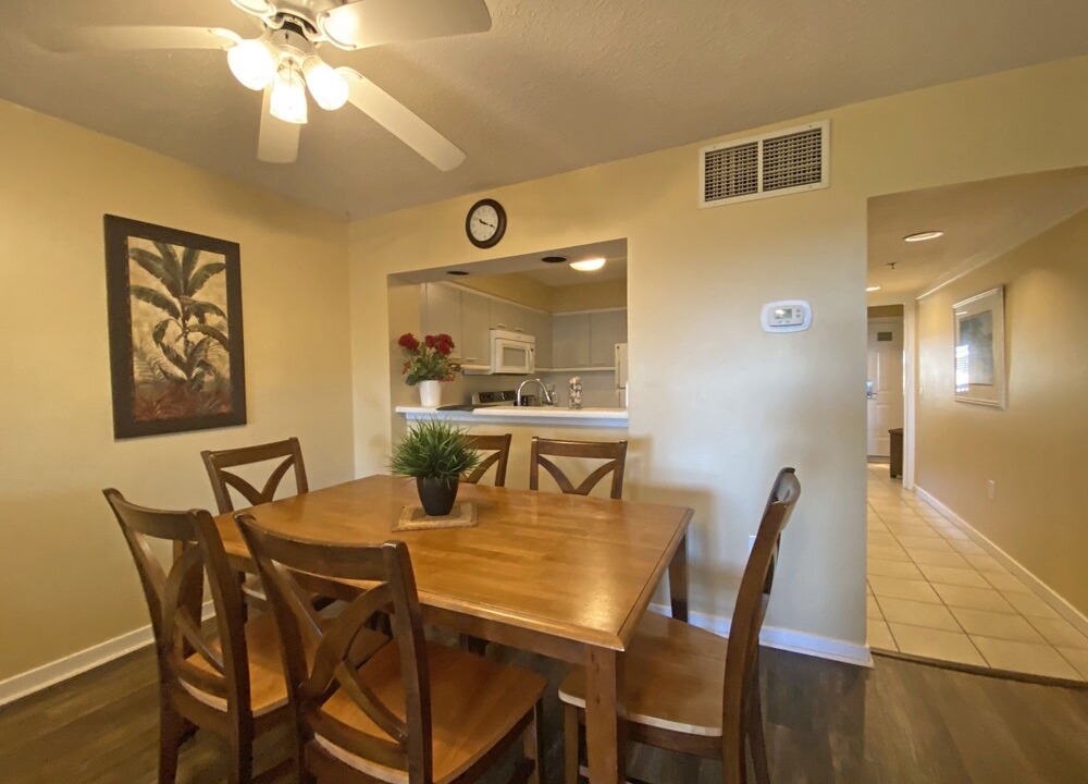 Photo of Kitchen in Arcadian Shores