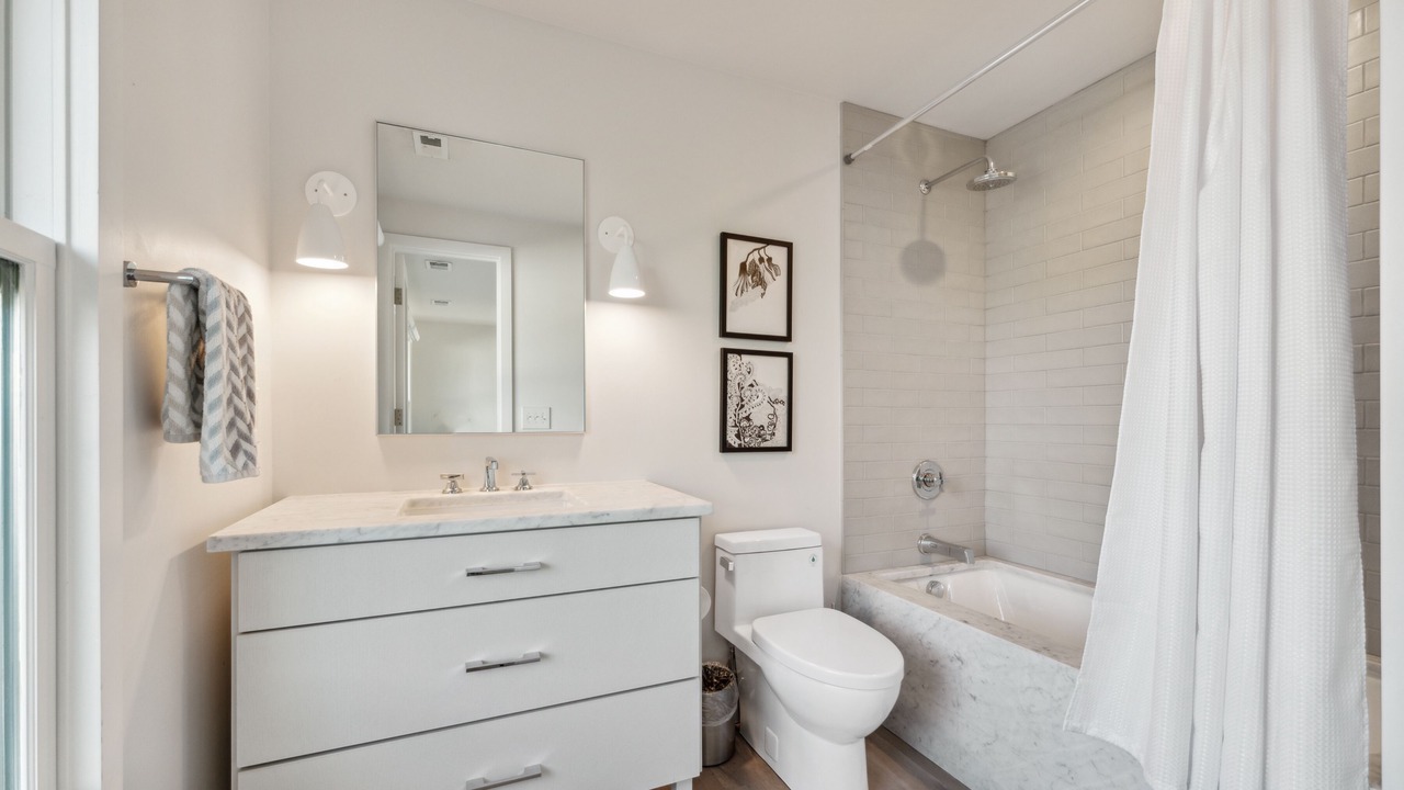 Photo of Bathroom in Sullivan's Island