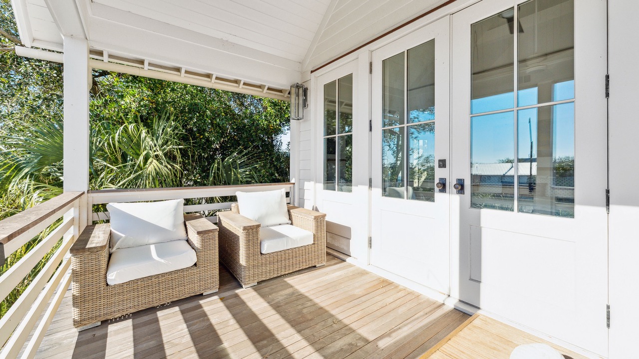 Photo of Patio Balcony in Sullivan's Island