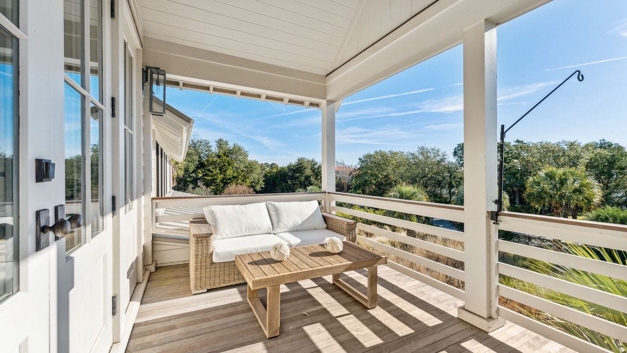 Photo of Patio Balcony in Sullivan's Island