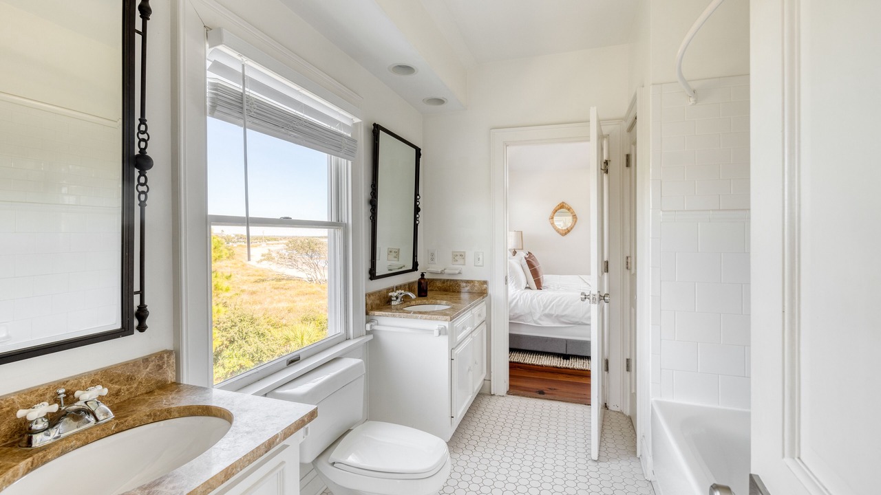 Photo of Bathroom in Sullivan's Island