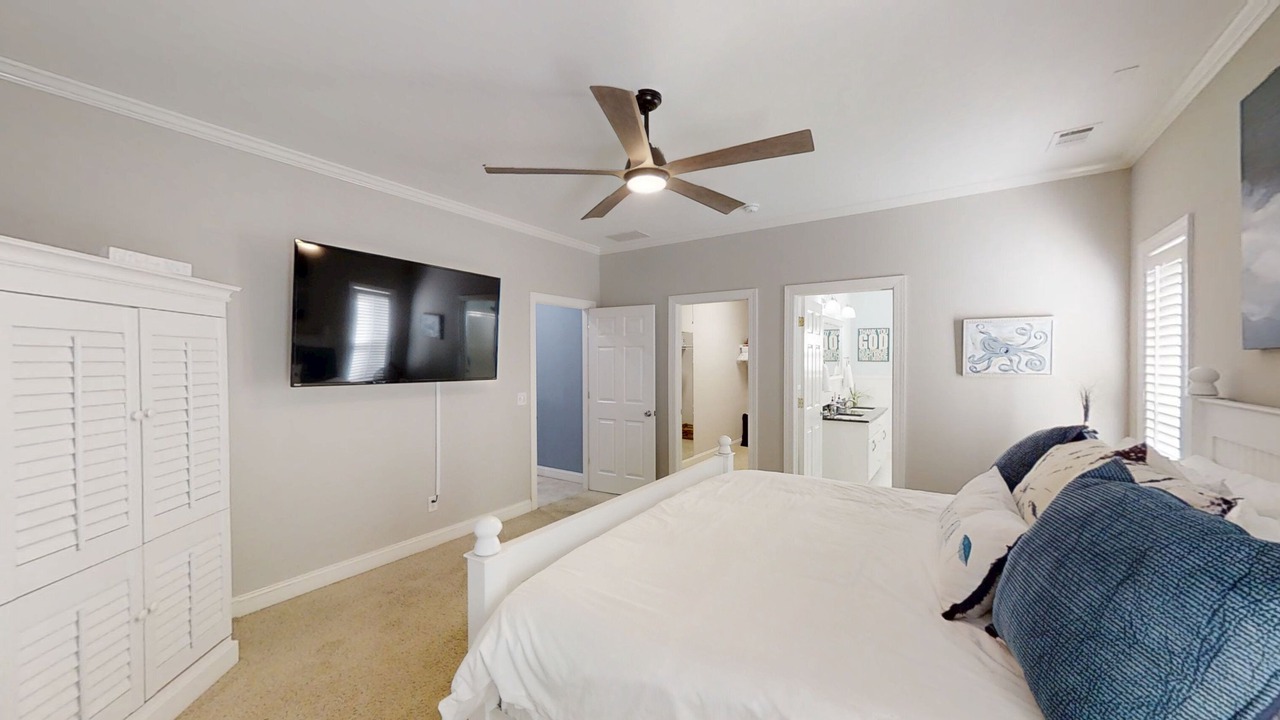 Photo of Bedroom in Deer Lake