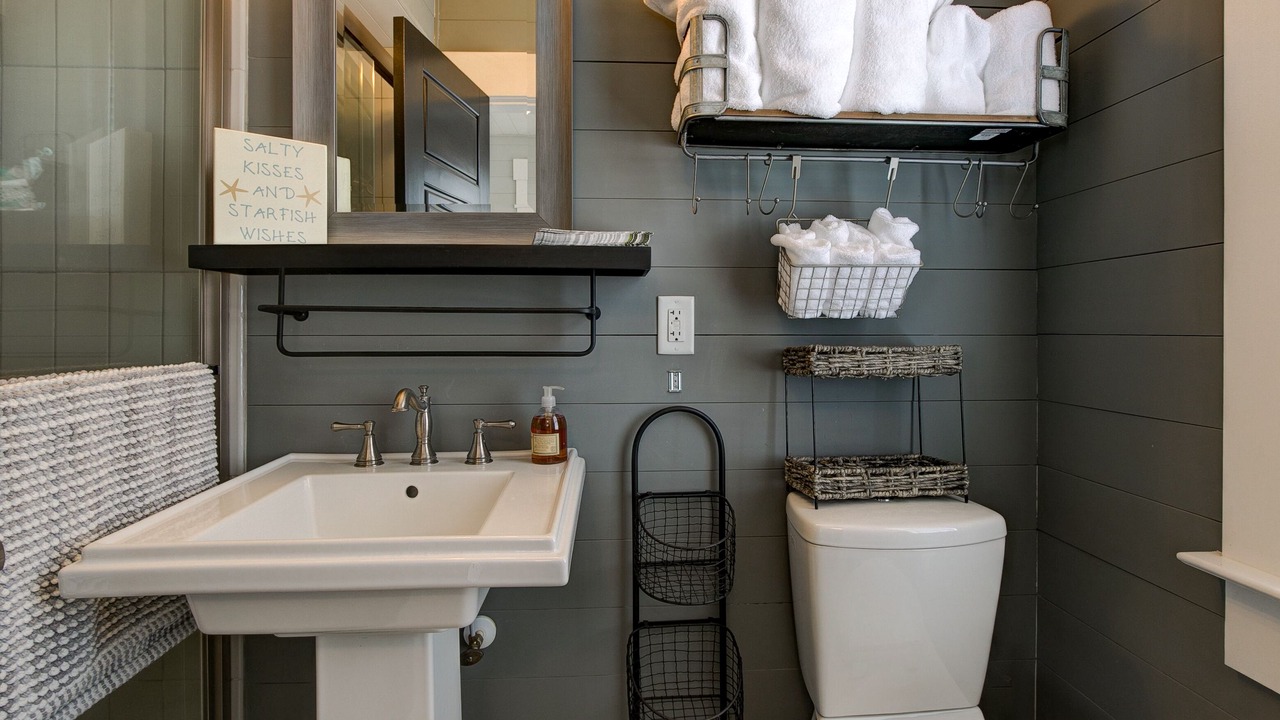 Photo of Bathroom in Lake Carolina