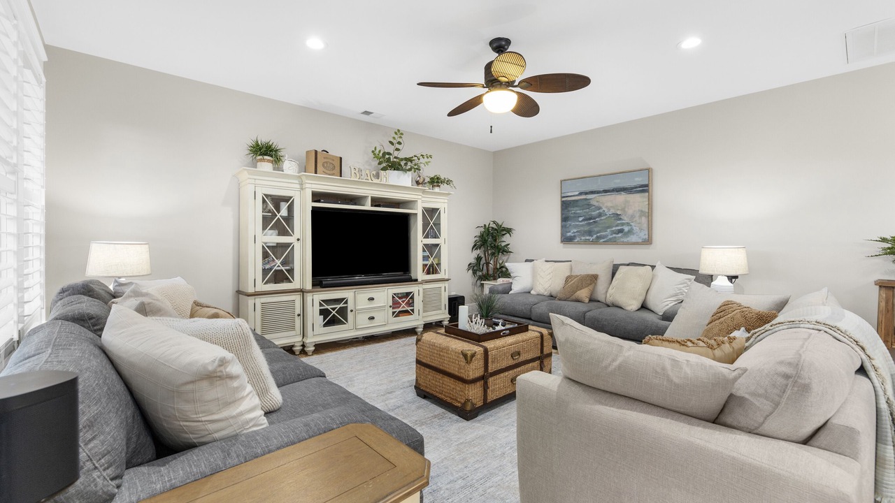 Photo of Livingroom in Windy Hill