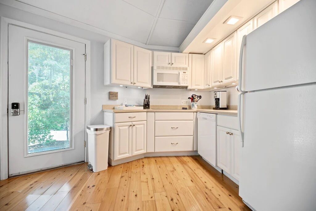 Photo of Kitchen in Night Heron