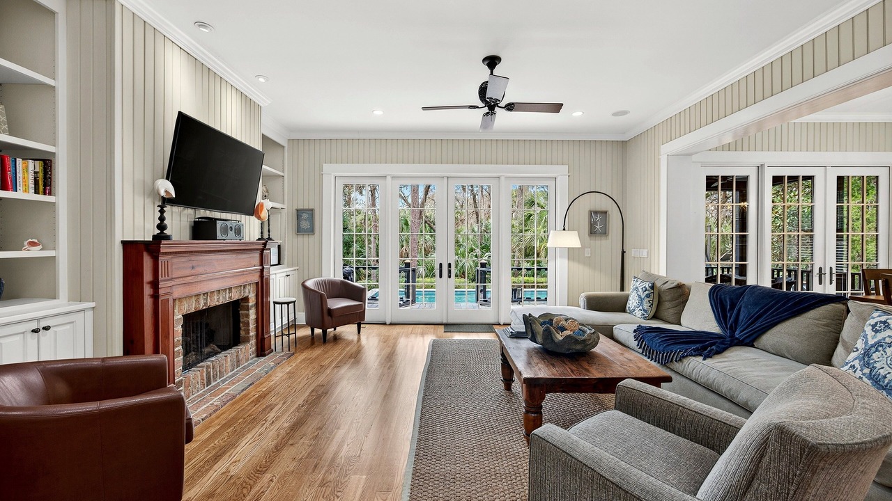 Photo of Livingroom in Vanderhorst Plantation