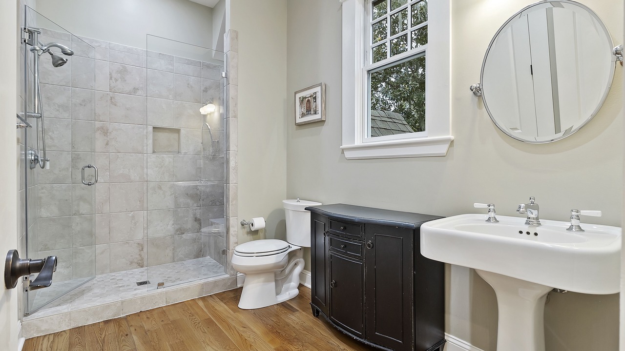 Photo of Bathroom in Vanderhorst Plantation
