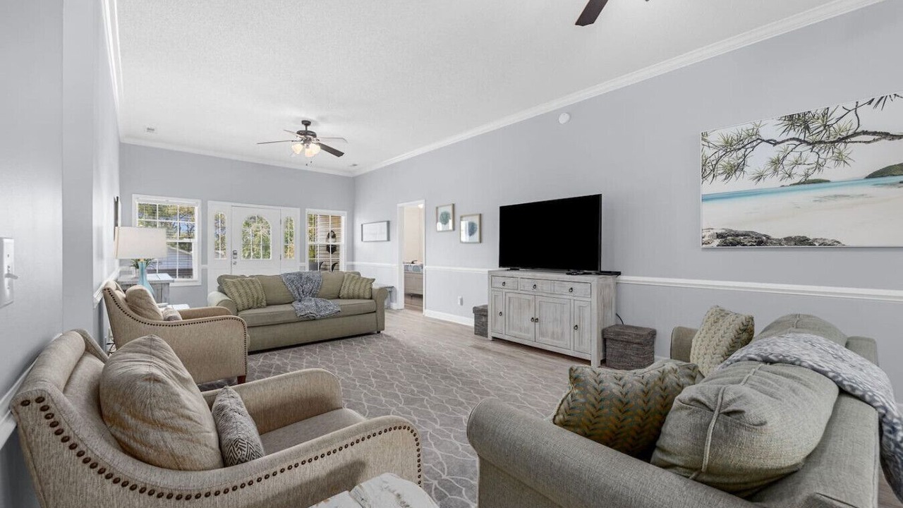 Photo of Bedroom in Crescent Beach