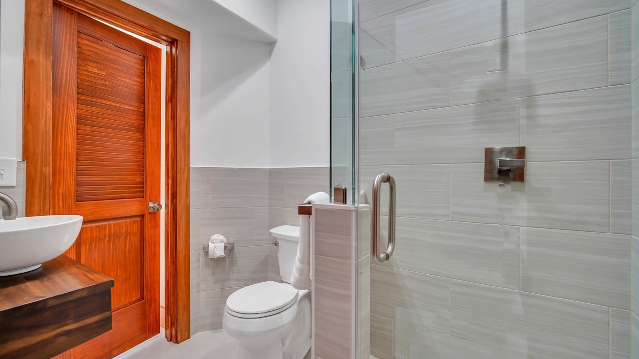 Photo of Bathroom in Cannonborough Elliotborough