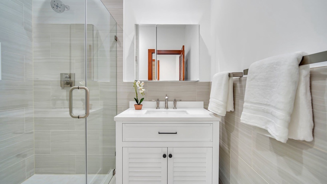 Photo of Bathroom in Cannonborough Elliotborough