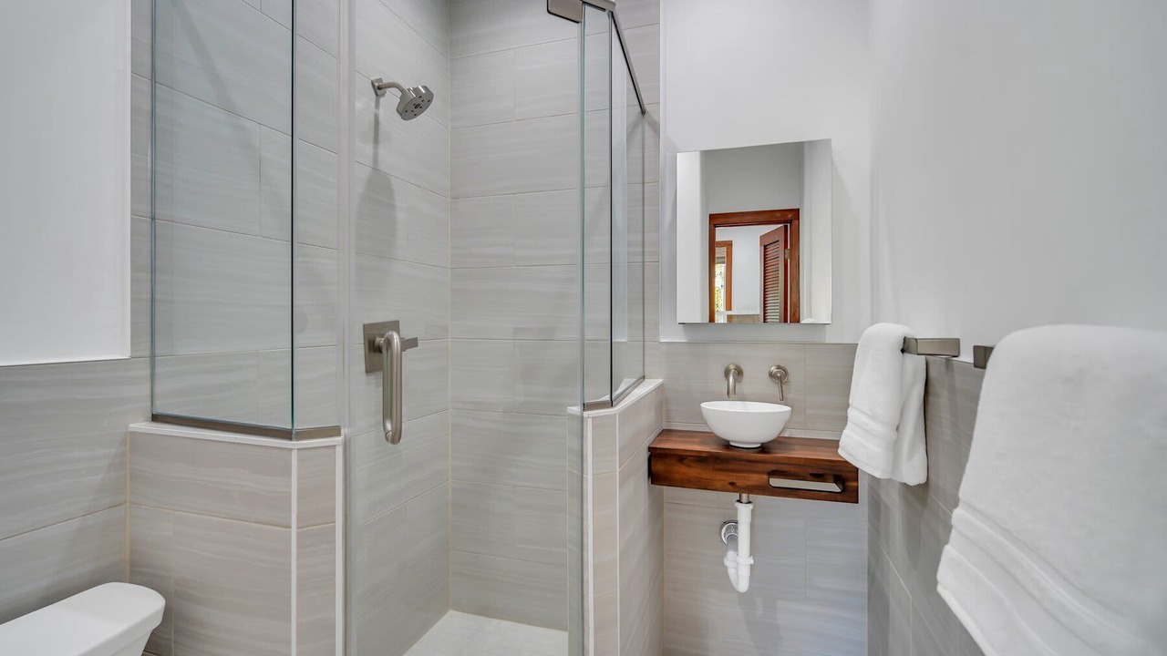 Photo of Bathroom in Cannonborough Elliotborough