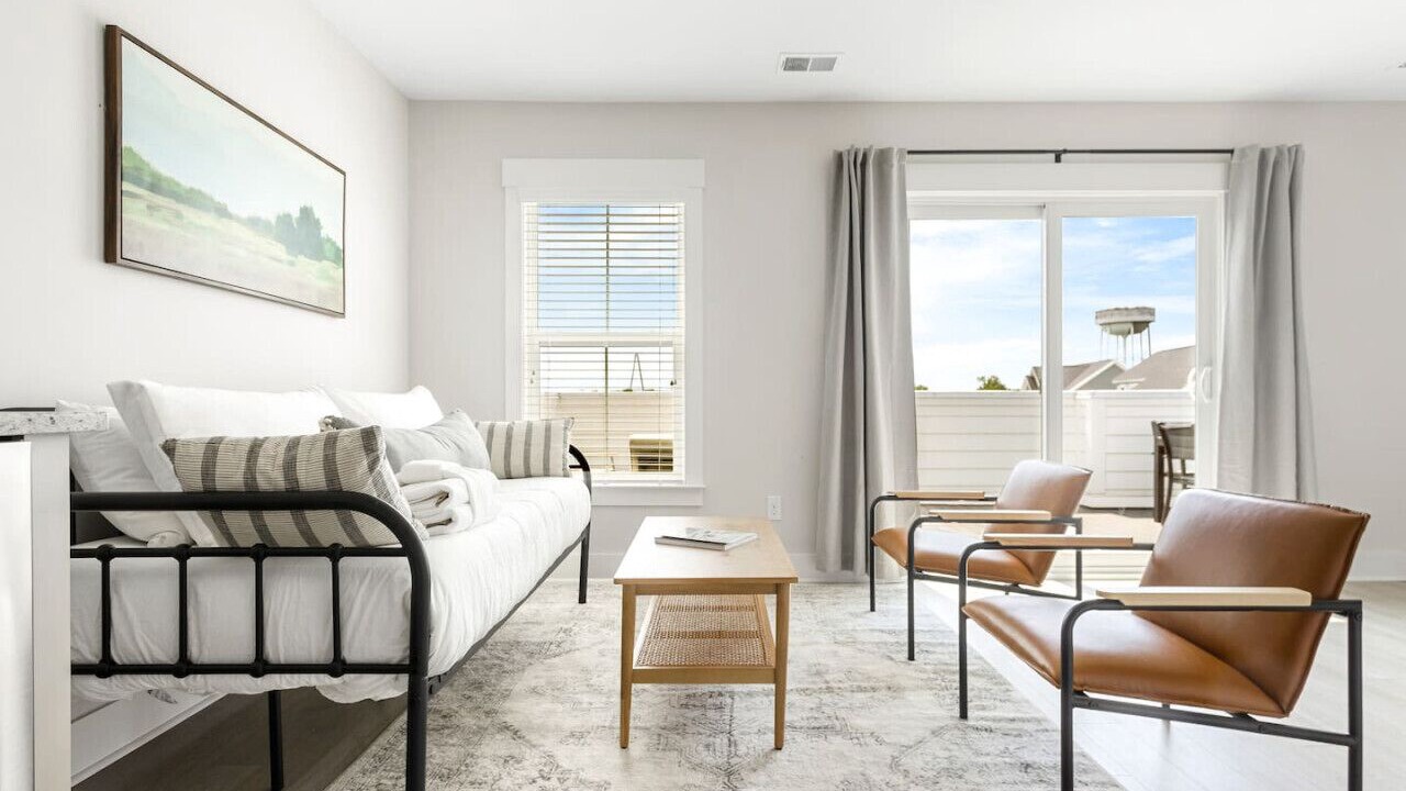 Photo of Livingroom in Mount Pleasant