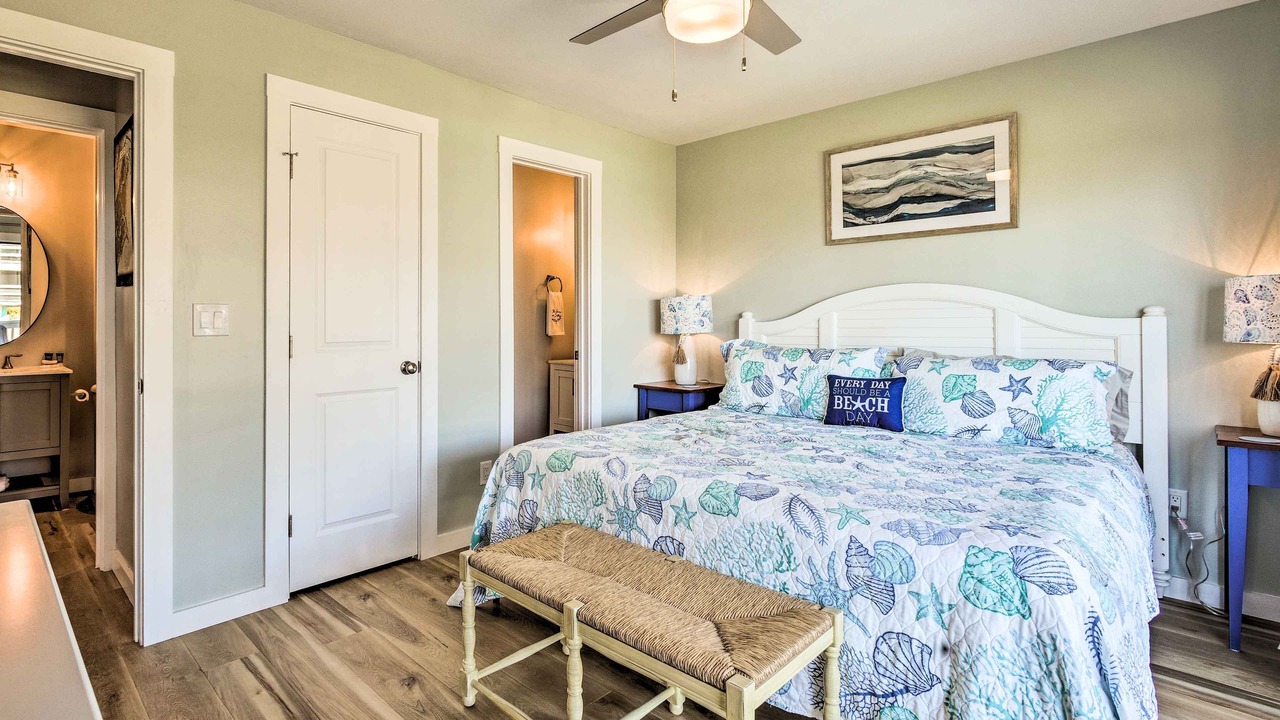 Photo of Bedroom in Oceanmarsh Subdivision