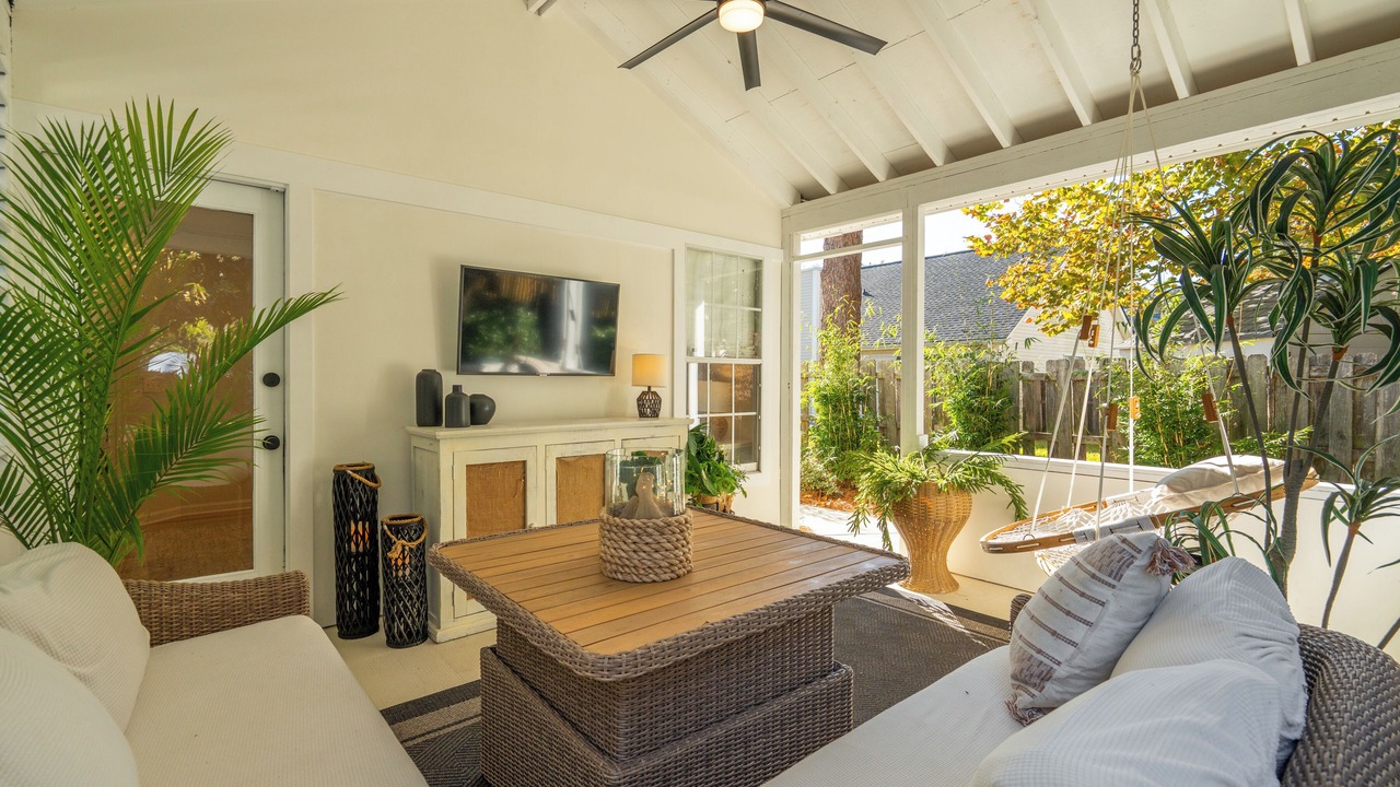 Photo of Livingroom in Mount Pleasant