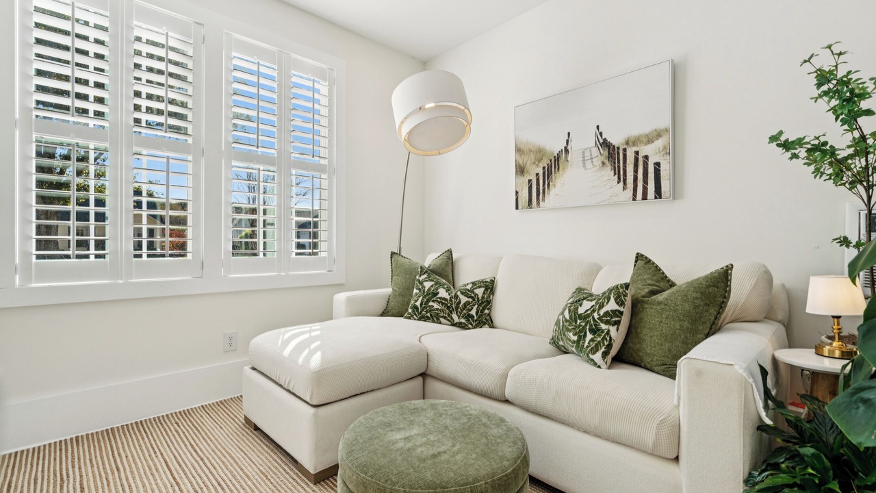 Photo of Livingroom in Mount Pleasant