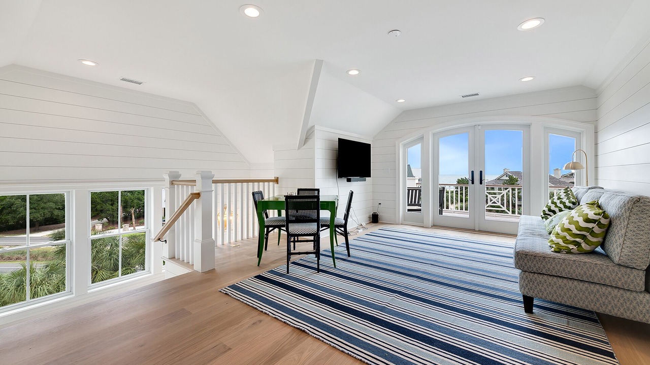 Photo of Livingroom in Debordieu Colony