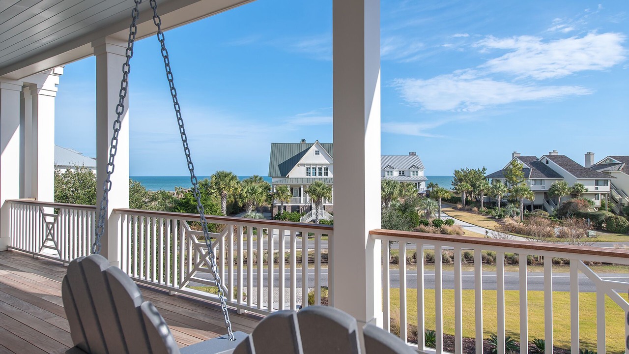 Photo of Patio Balcony in Debordieu Colony