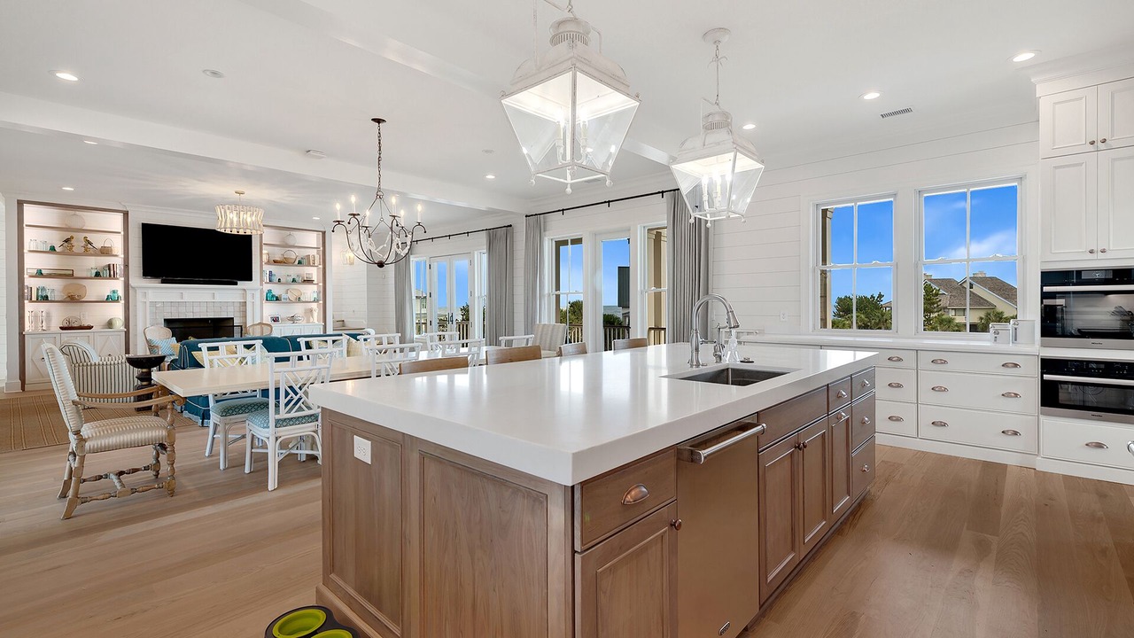 Photo of Kitchen in Debordieu Colony