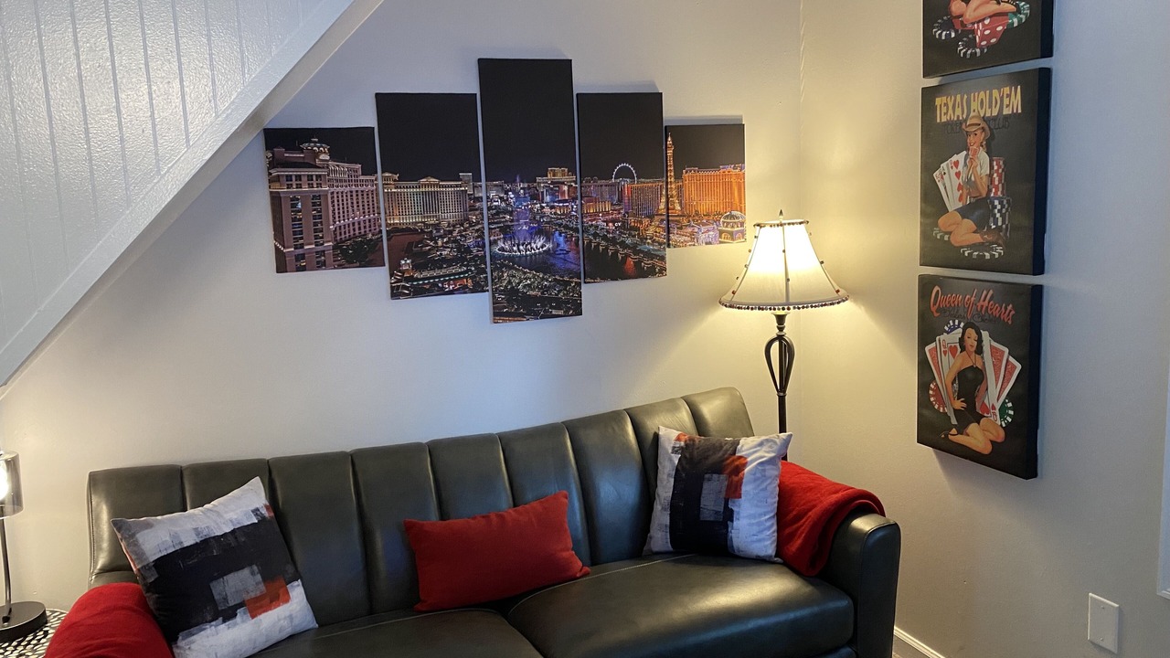 Photo of Livingroom in Summerville Historic District