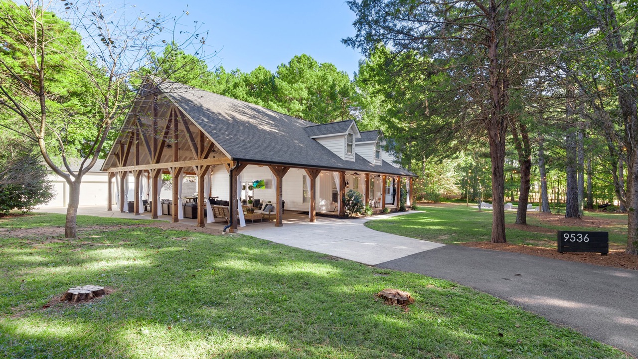 Photo of Outdoor in Mint Hill