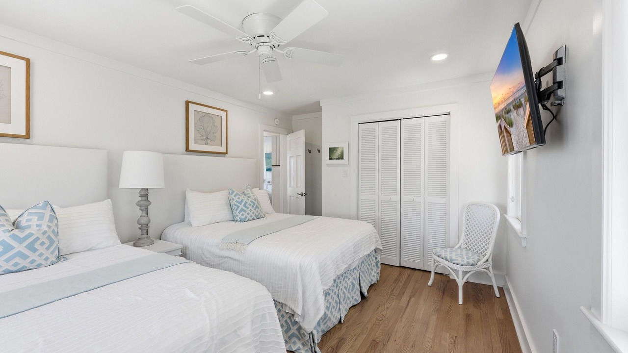 Photo of Bedroom in Debordieu Colony