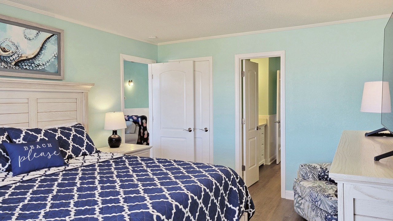 Photo of Bedroom in North Litchfield Beach