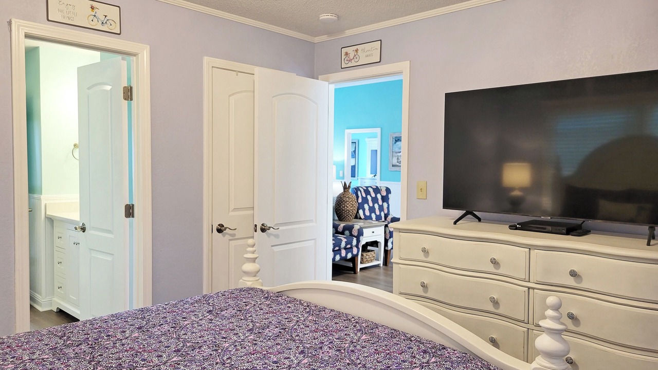 Photo of Bedroom in North Litchfield Beach