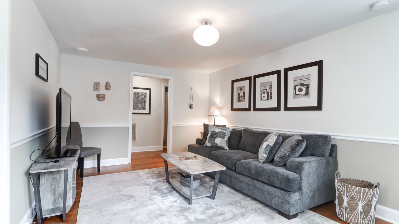 Photo of Livingroom in West Ashley