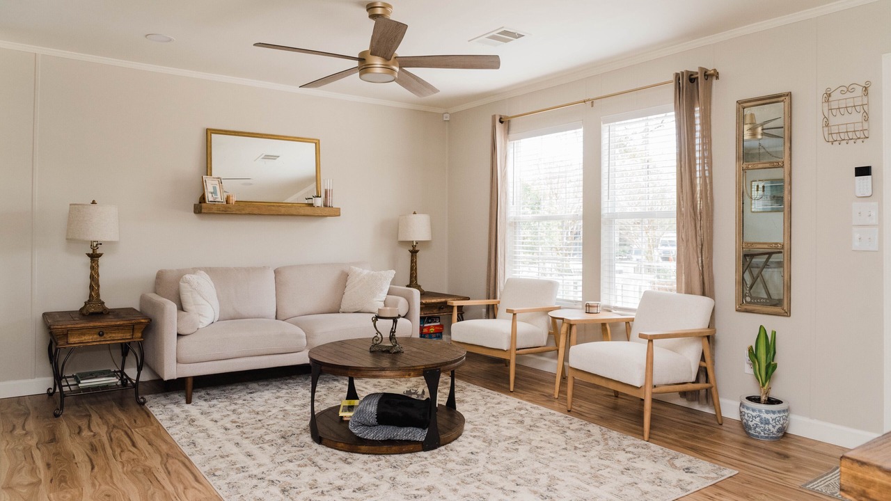 Photo of Livingroom in West Ashley