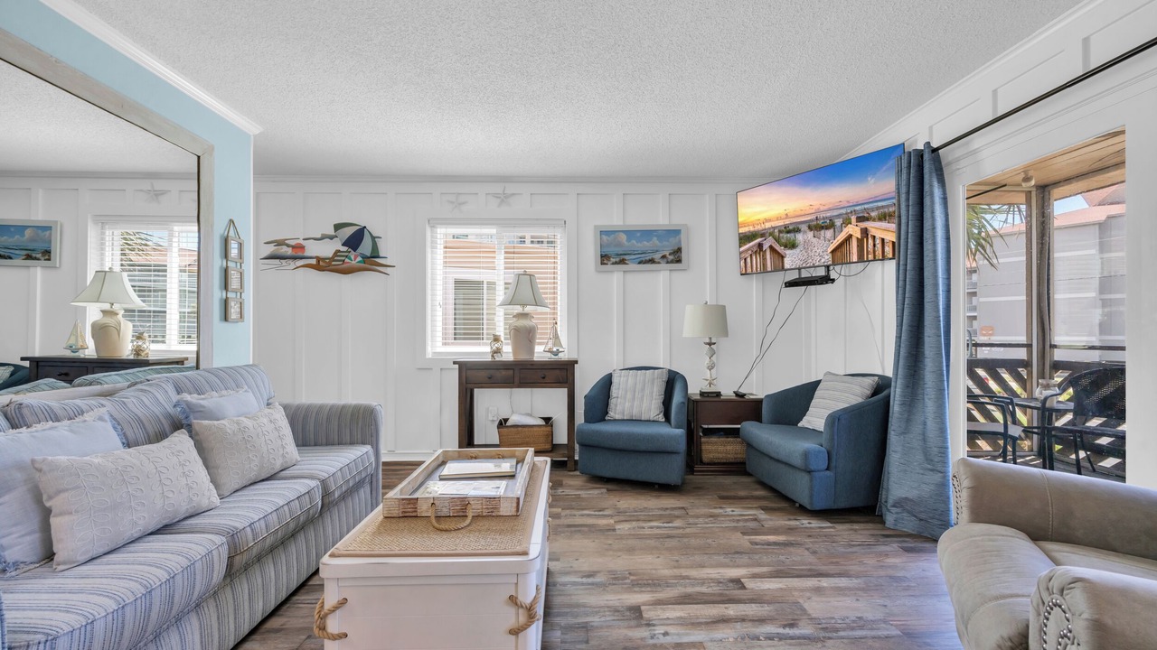 Photo of Livingroom in Ocean Drive