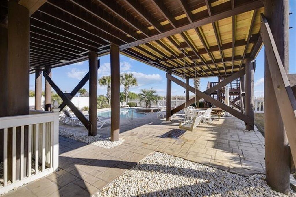 Photo of Patio Balcony in Long Bay Estates