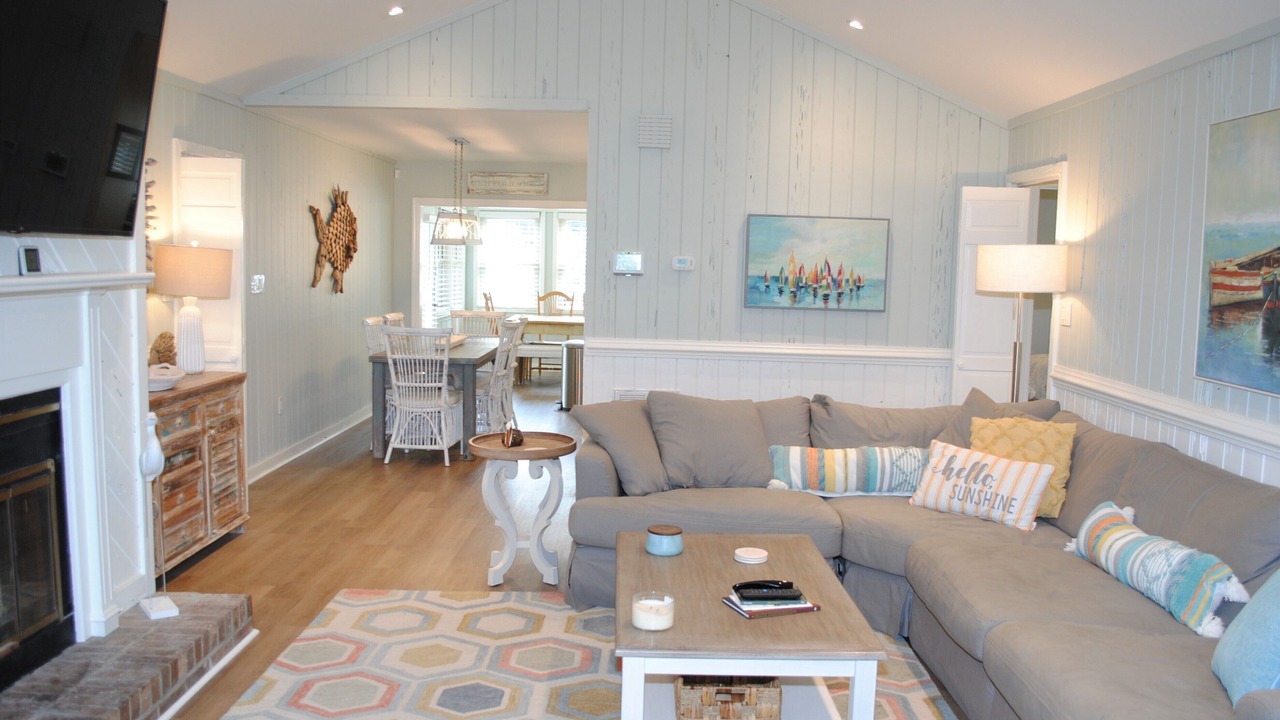 Photo of Livingroom in North Litchfield Beach
