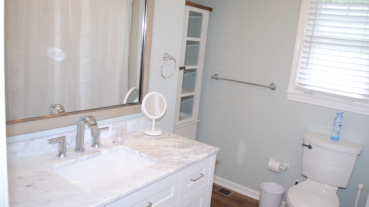 Photo of Bathroom in North Litchfield Beach