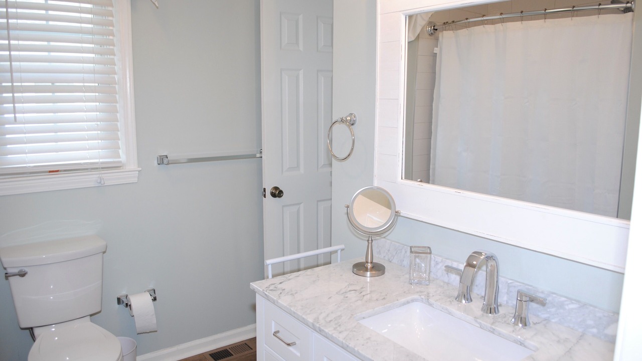 Photo of Bathroom in North Litchfield Beach