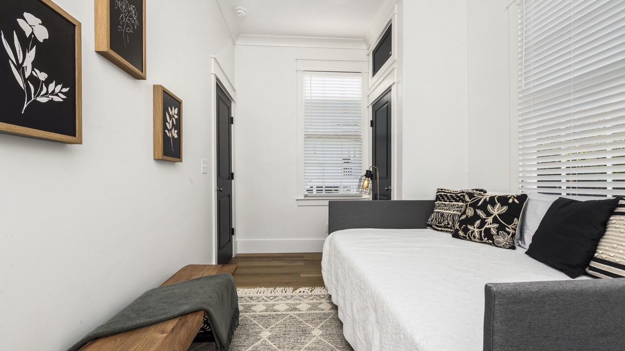 Photo of Bedroom in Harleston Village