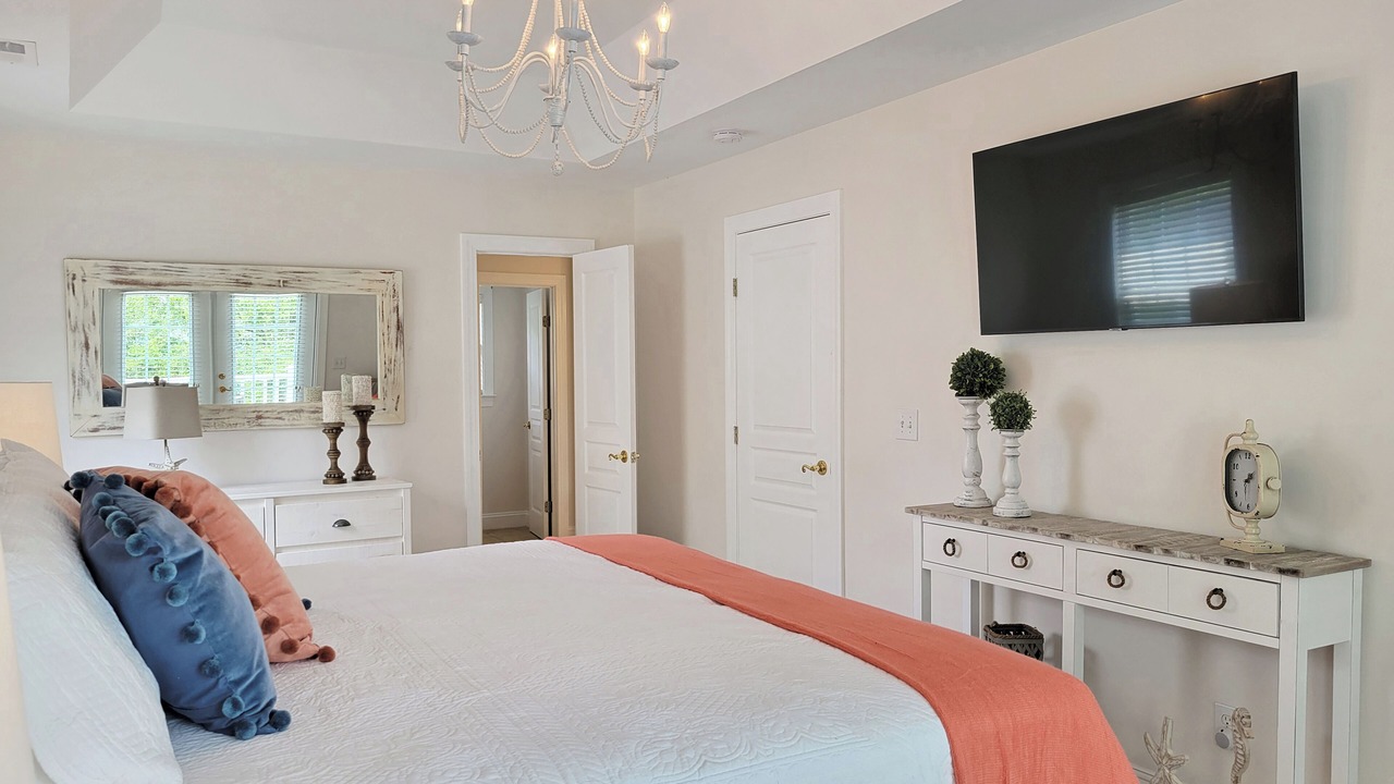 Photo of Bedroom in North Litchfield Beach