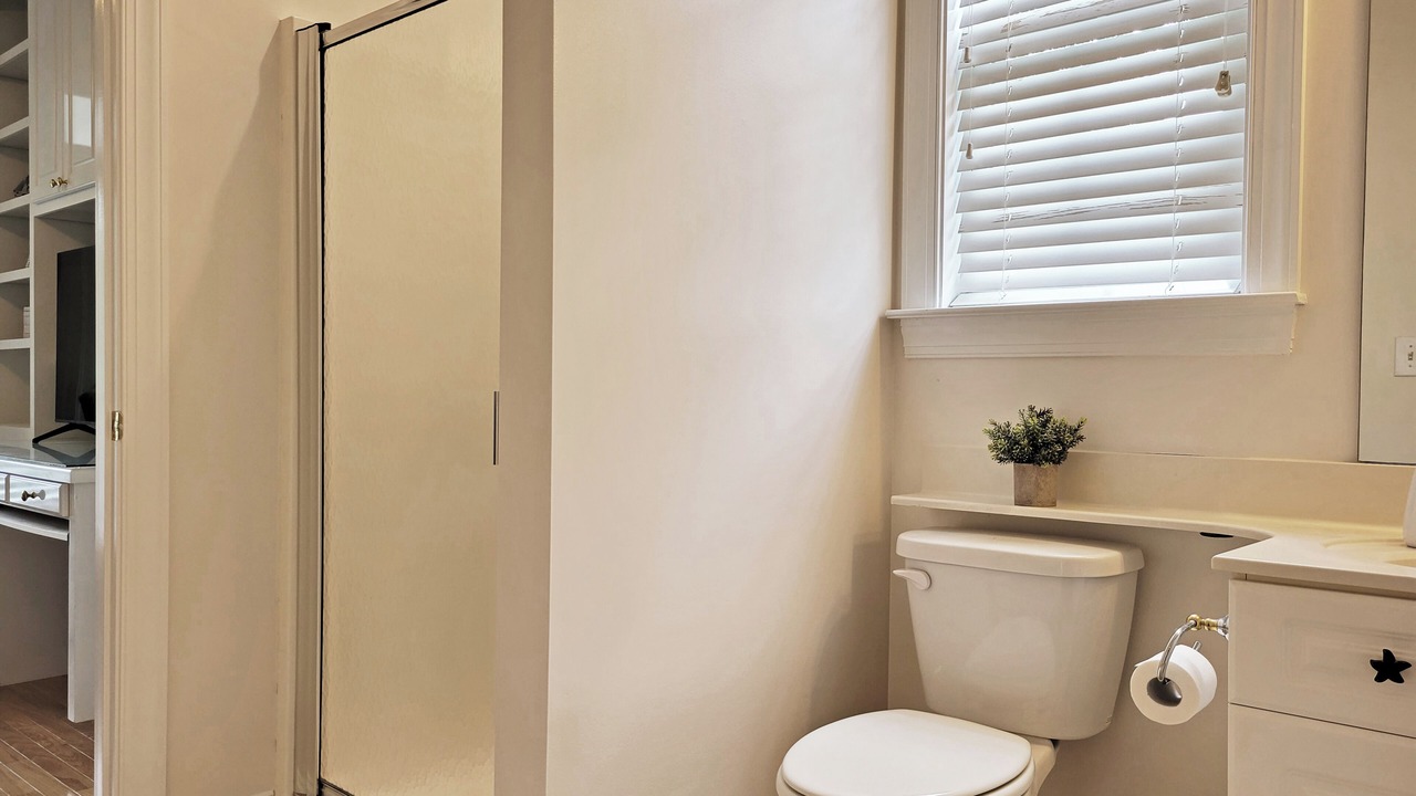 Photo of Bathroom in North Litchfield Beach
