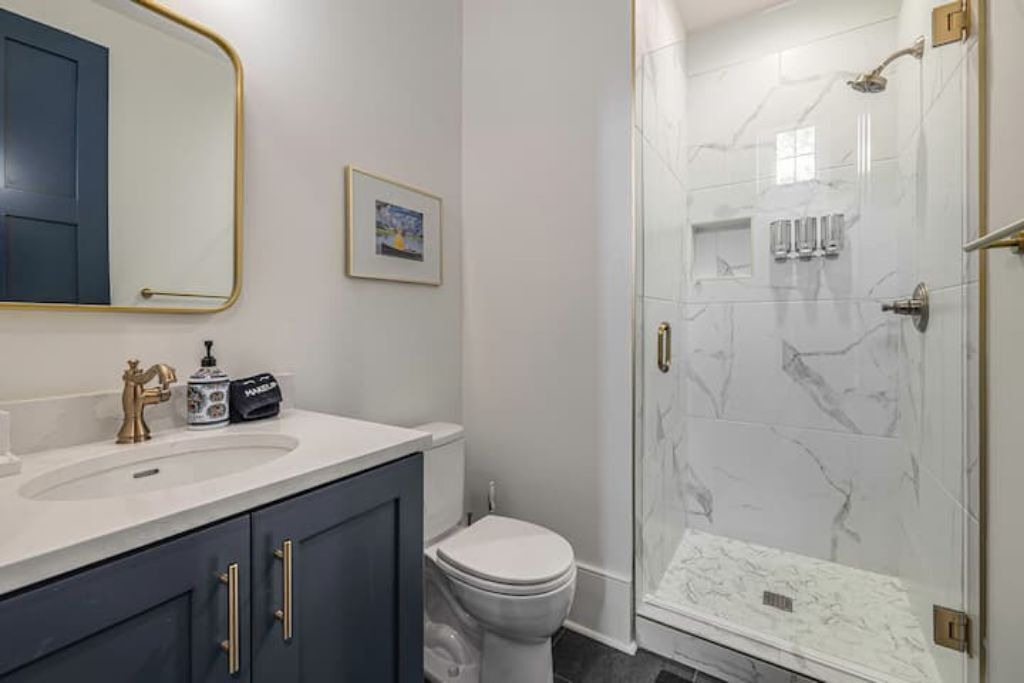 Photo of Bathroom in Cannonborough Elliotborough