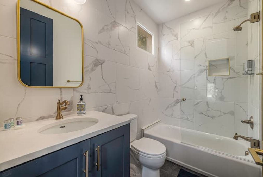 Photo of Bathroom in Cannonborough Elliotborough