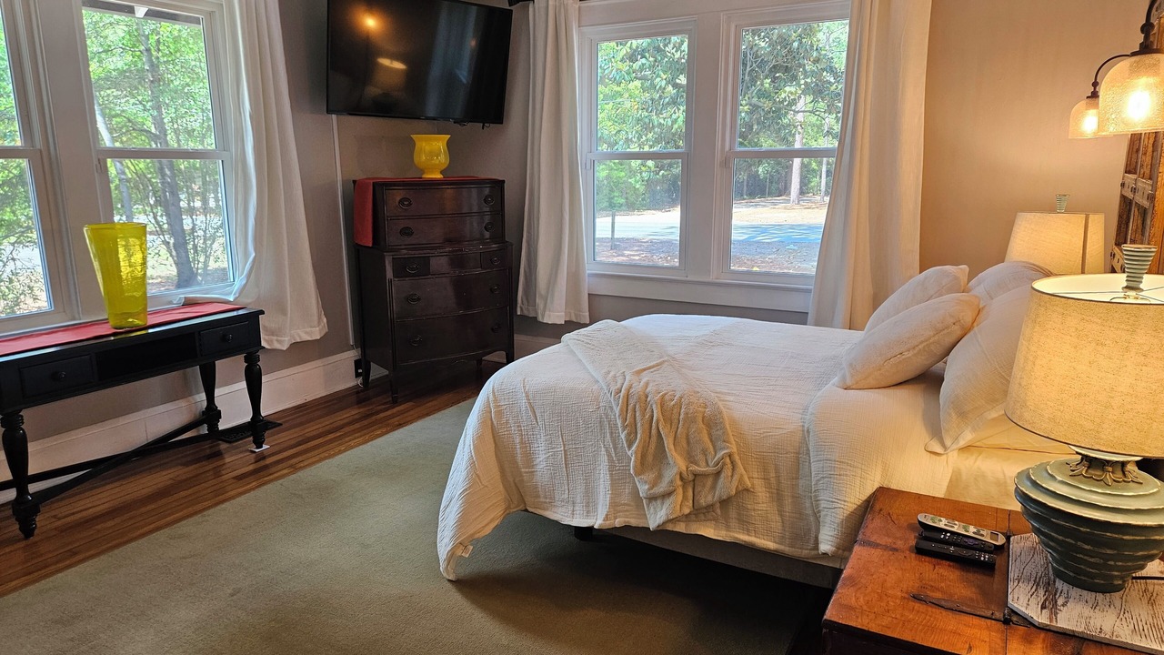 Photo of Bedroom in Hamlet