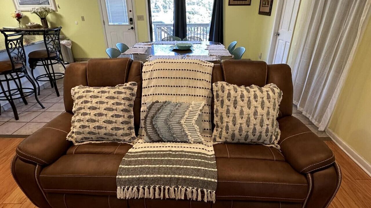 Photo of Livingroom in Crescent Beach